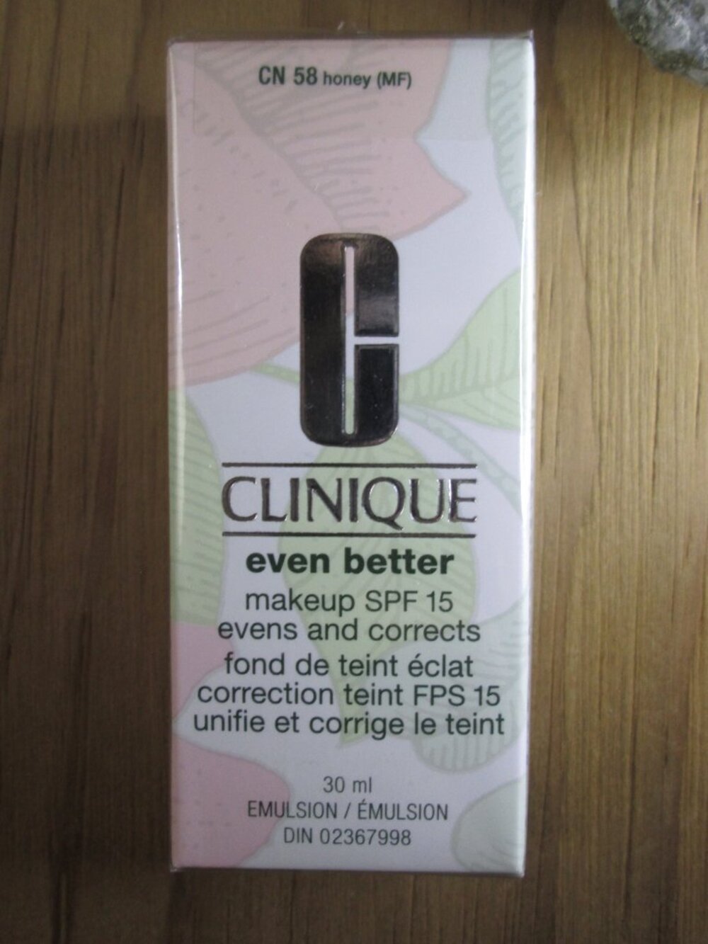 Clinique Even Better Makeup in Honey